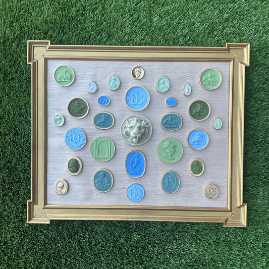 Intaglieaux with Lion