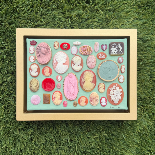 Intaglieaux in Pink on Green