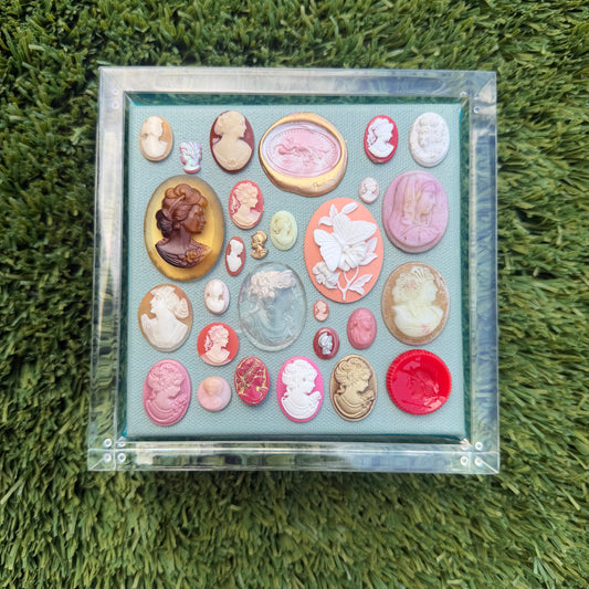 Intaglieaux in Blush and Teal