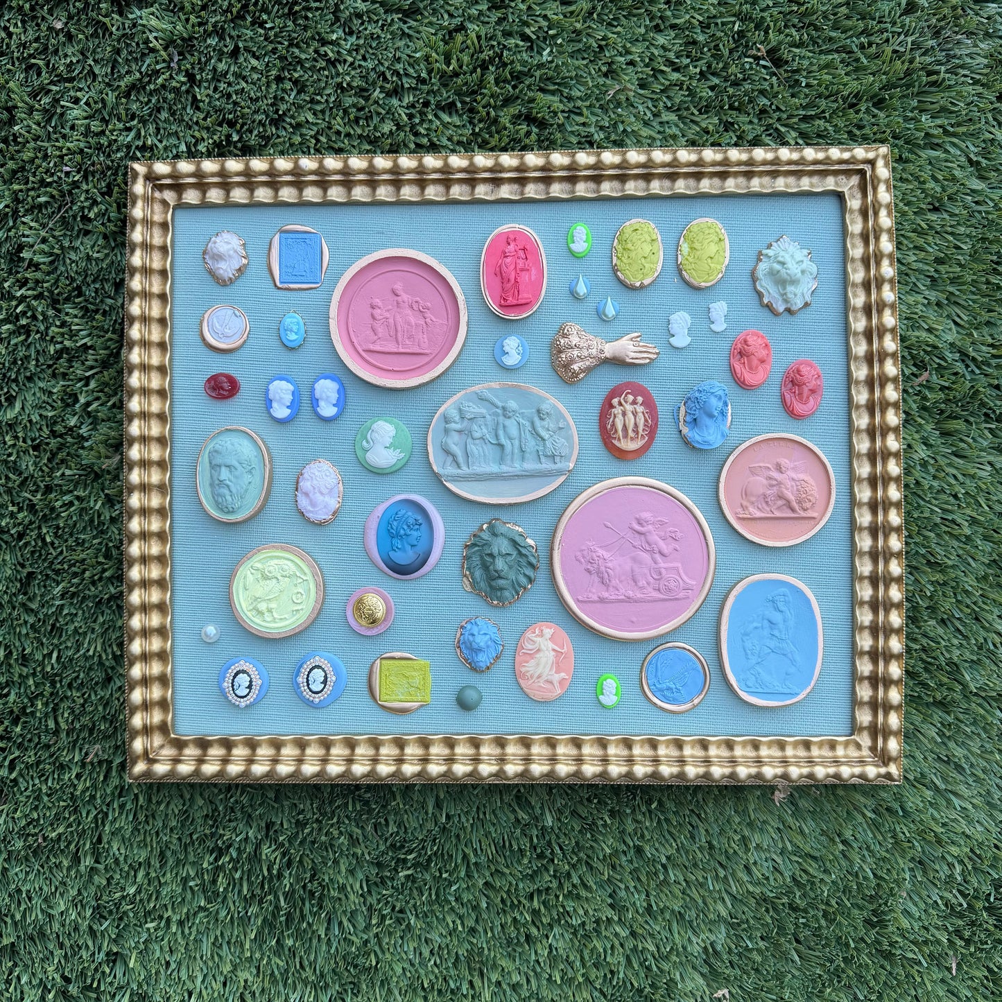 Intaglieaux on Villa Green